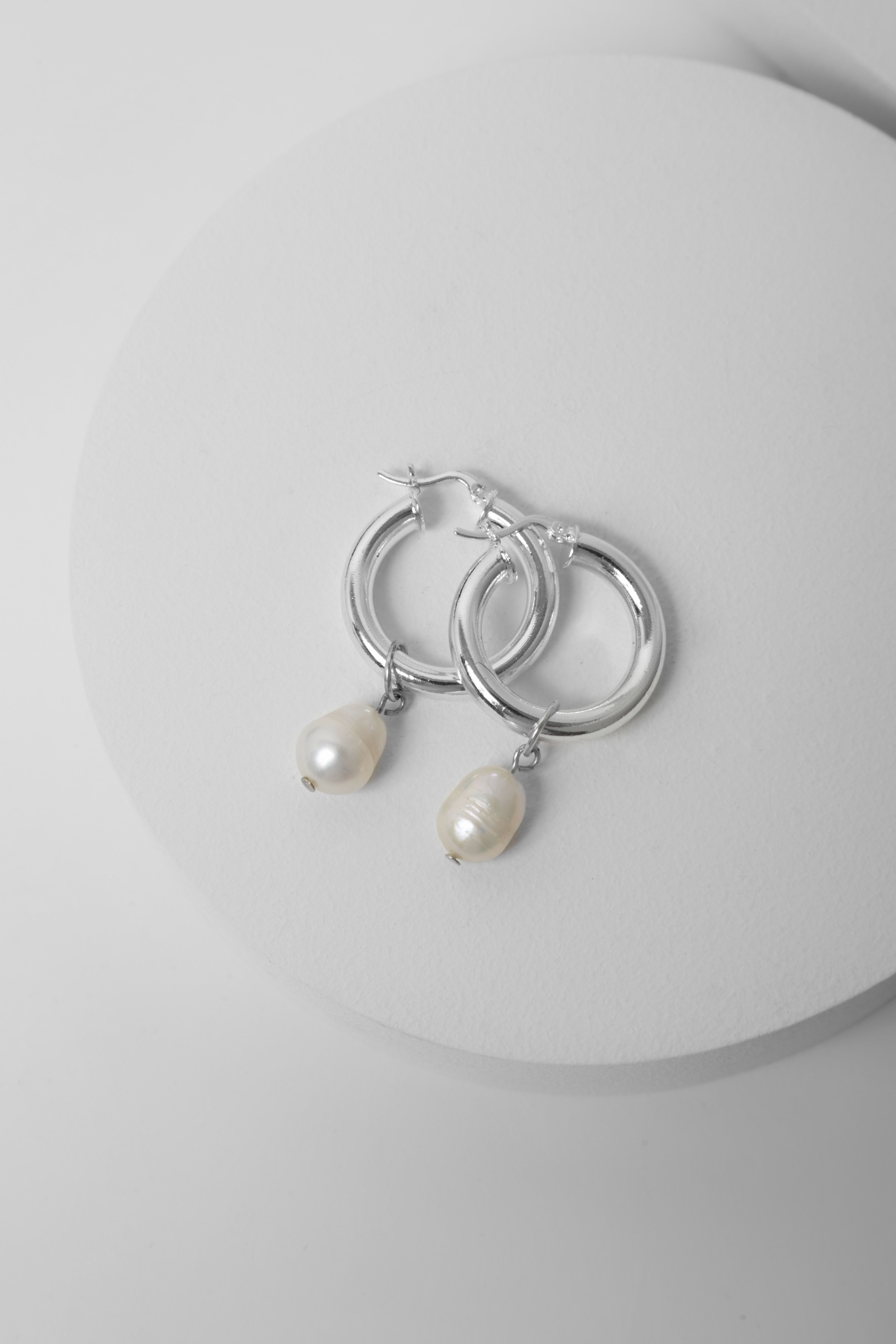 Solette Earrings
