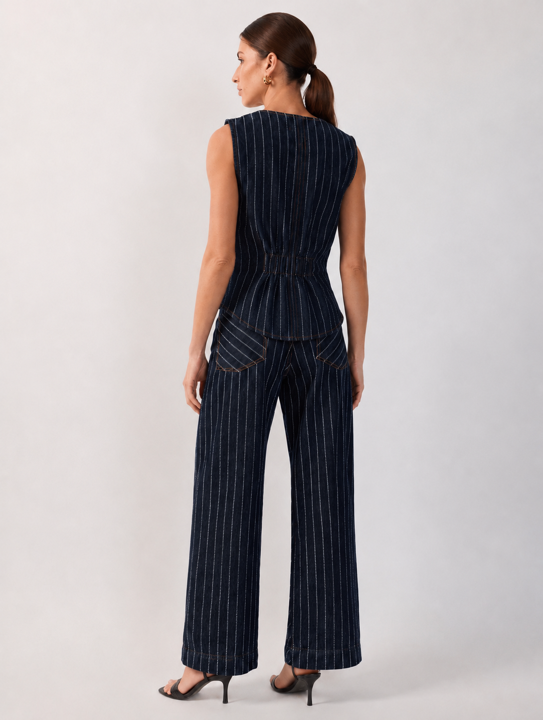 Riviera Vest